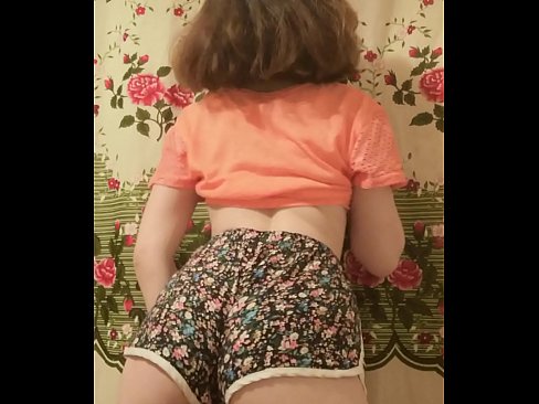 ❤️ Sexet ung babe laver en striptease ved at filme sine shorts på kamera ️ Porn video at da.xxxlfv.top