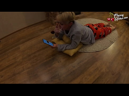 ❤️ Skør blondine suger kæmpe pik og hopper på den - analsex ️ Porn video at da.xxxlfv.top