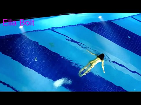 ❤️ Jeg kan ikke stoppe med at se, ung blondine fanget i at svømme nøgen i ELLA BOLT resort pool ️ Porn video at da.xxxlfv.top
