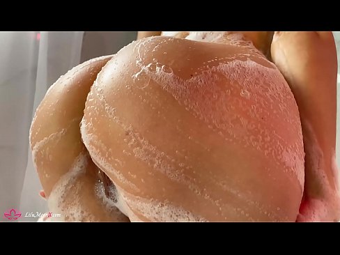 ❤️ Brunette onanerer fisse med vibrator til intens orgasme i brusebad ️ Porn video at da.xxxlfv.top